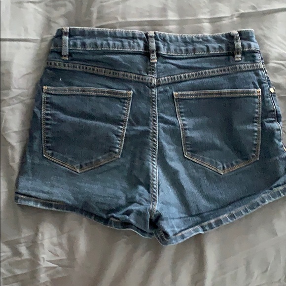 Shorts - Picture 2 of 2